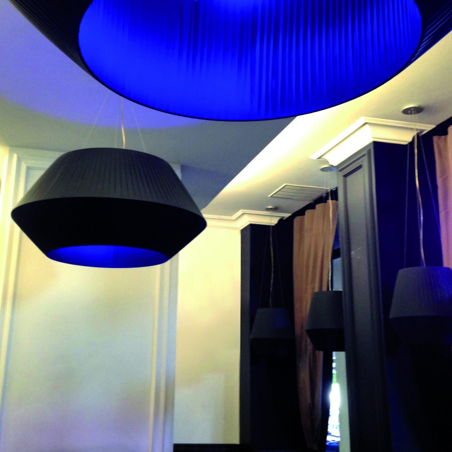 H268 Suspension RUBAN - Lougne Bar en Corse